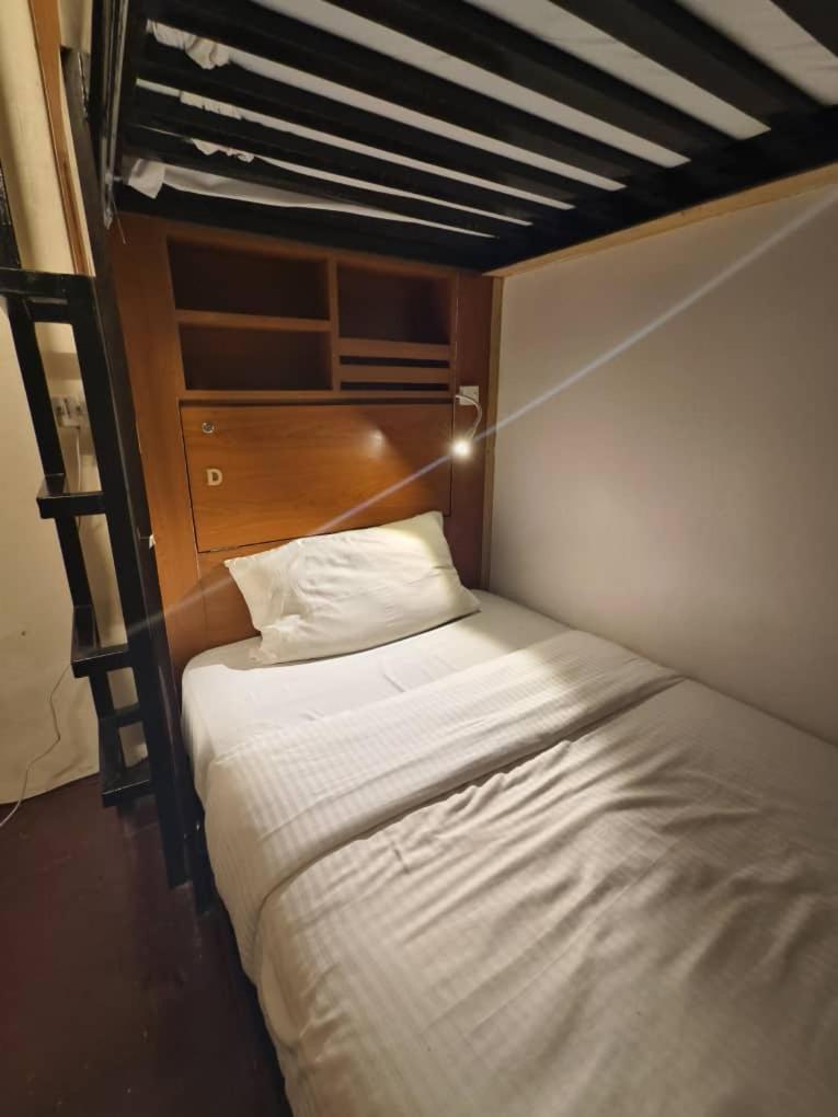 Red Inn Court George Town Zewnętrze zdjęcie