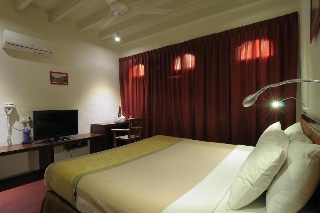 Red Inn Court George Town Zewnętrze zdjęcie